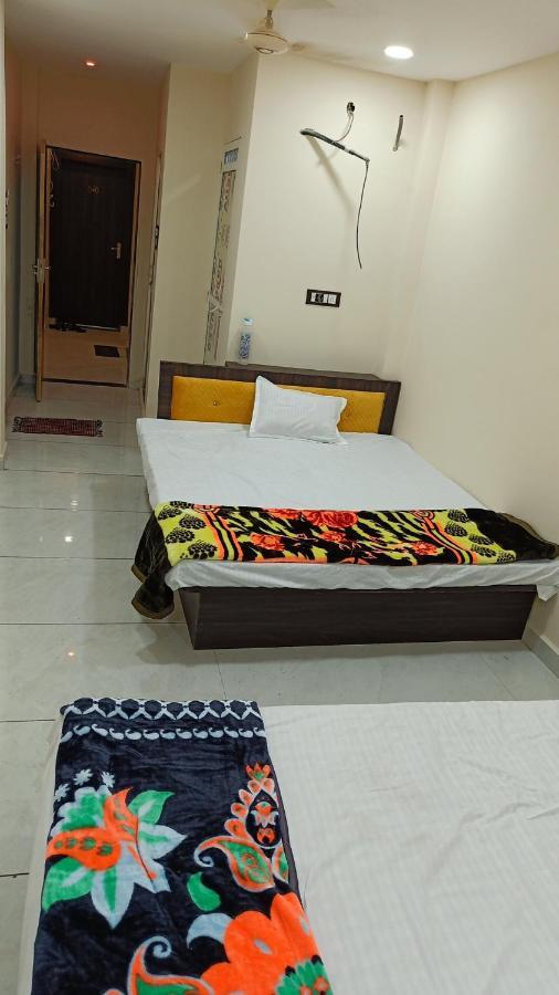 Hotel Shipra Inn Удджайн Экстерьер фото