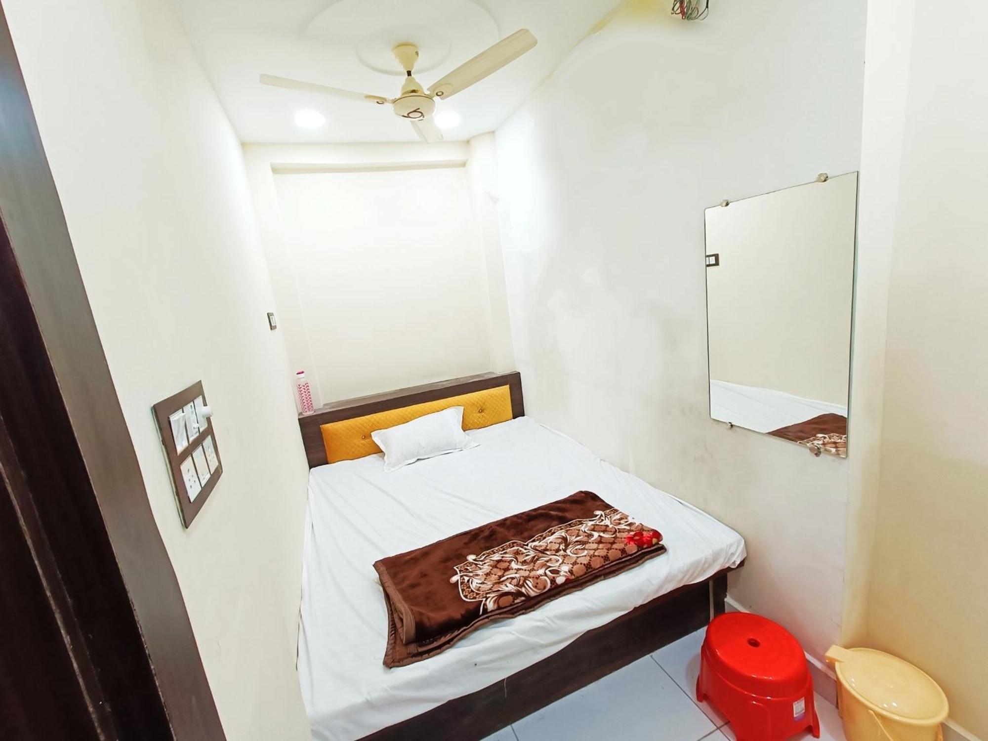 Hotel Shipra Inn Удджайн Экстерьер фото